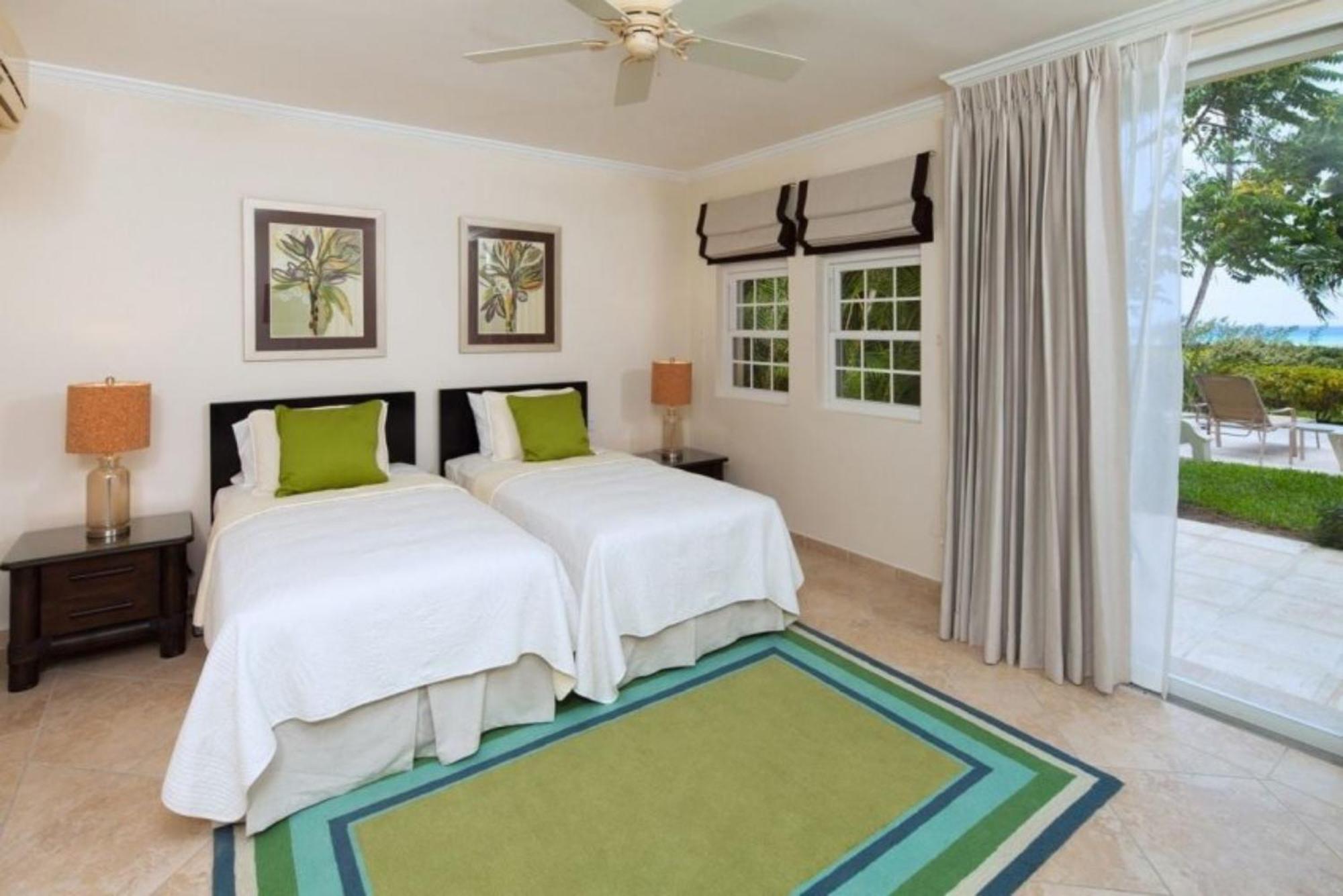 Sapphire Beach Condos Christ Church Phòng bức ảnh