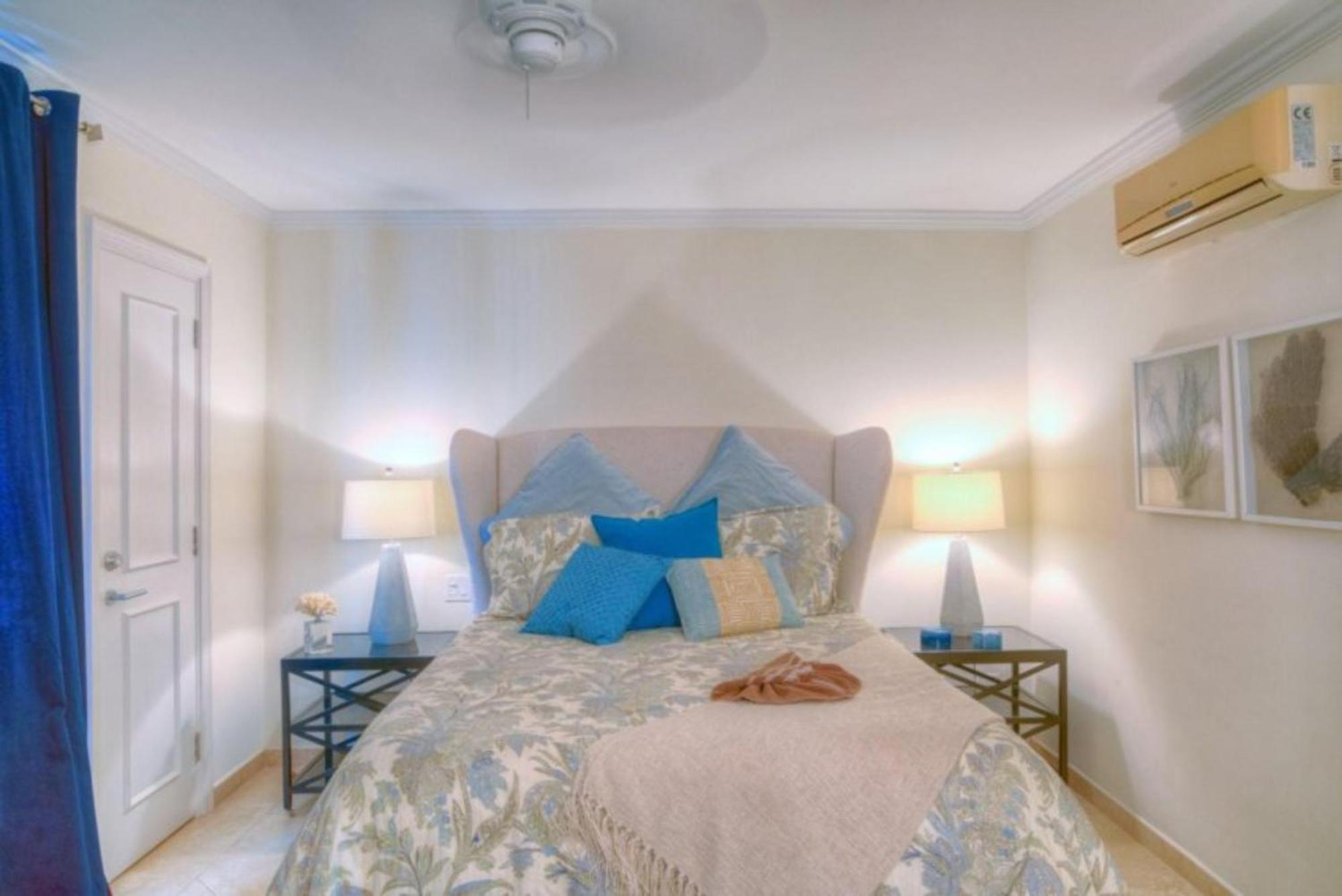 Sapphire Beach Condos Christ Church Phòng bức ảnh