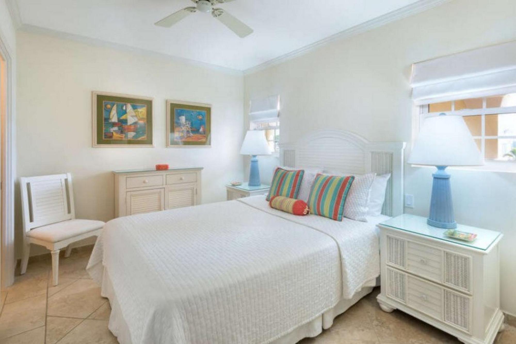 Sapphire Beach Condos Christ Church Phòng bức ảnh