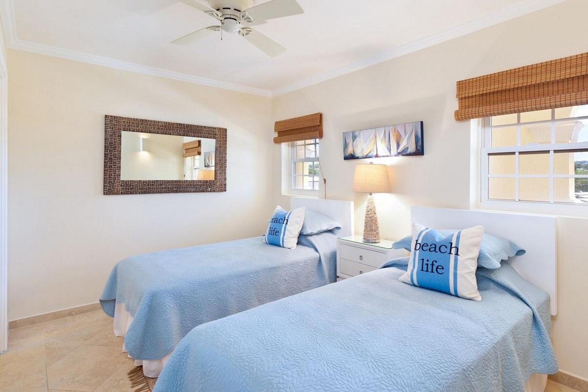 Sapphire Beach Condos Christ Church Phòng bức ảnh